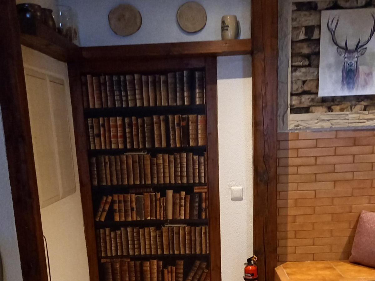 Monteur- Und Ferienwohnung Waldrauschen Fehrenbach المظهر الخارجي الصورة