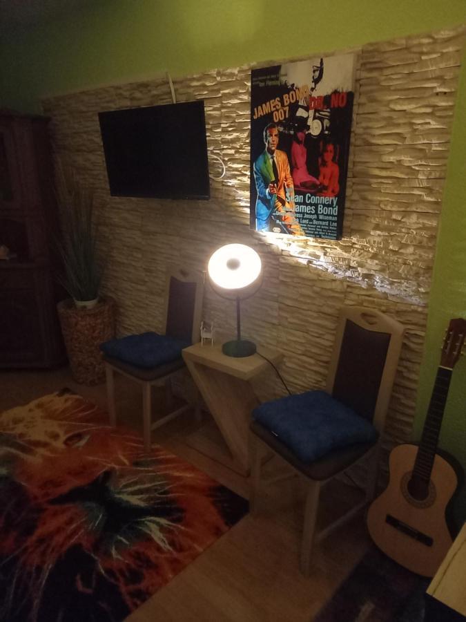 Monteur- Und Ferienwohnung Waldrauschen Fehrenbach المظهر الخارجي الصورة