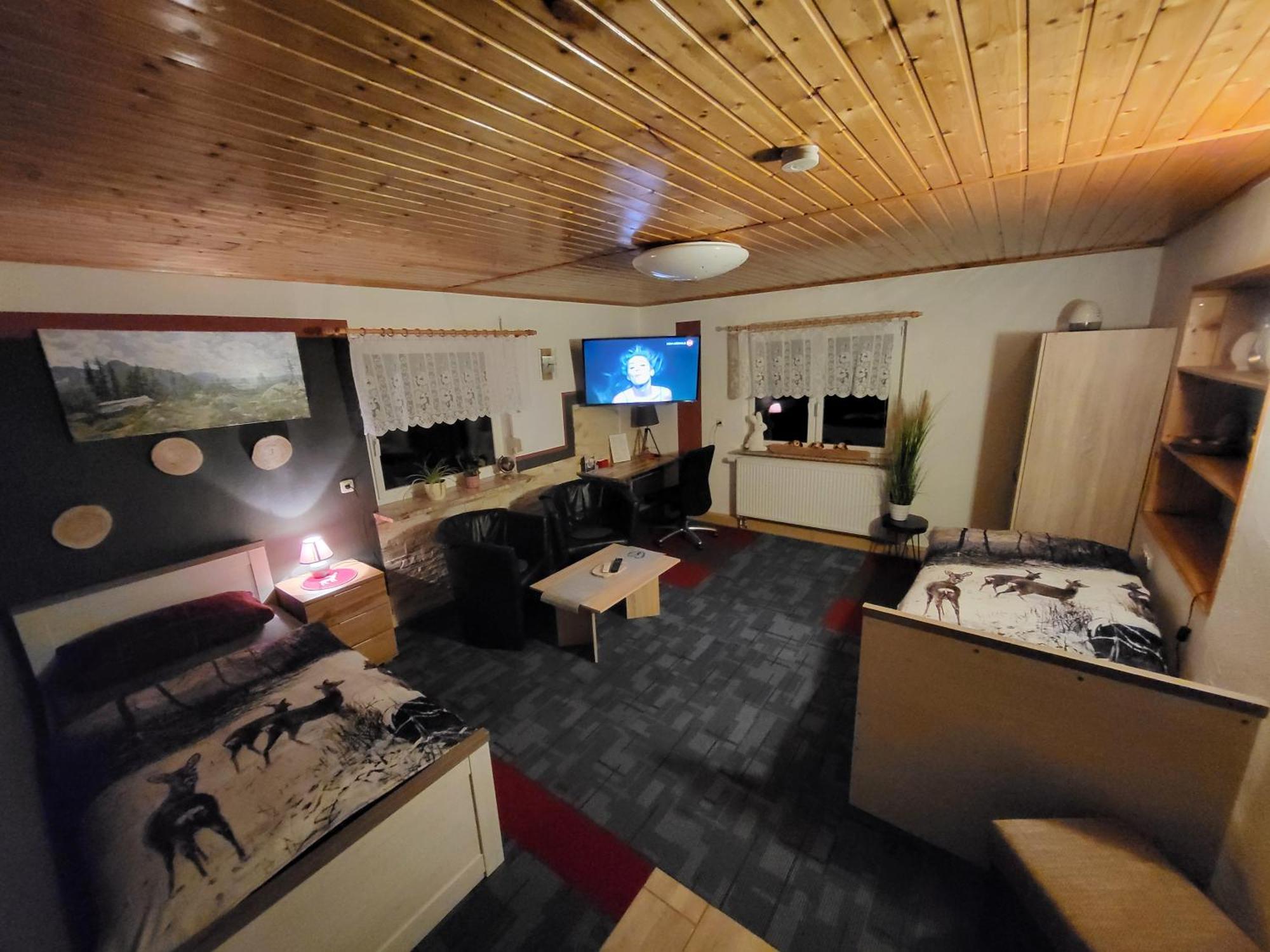 Monteur- Und Ferienwohnung Waldrauschen Fehrenbach المظهر الخارجي الصورة