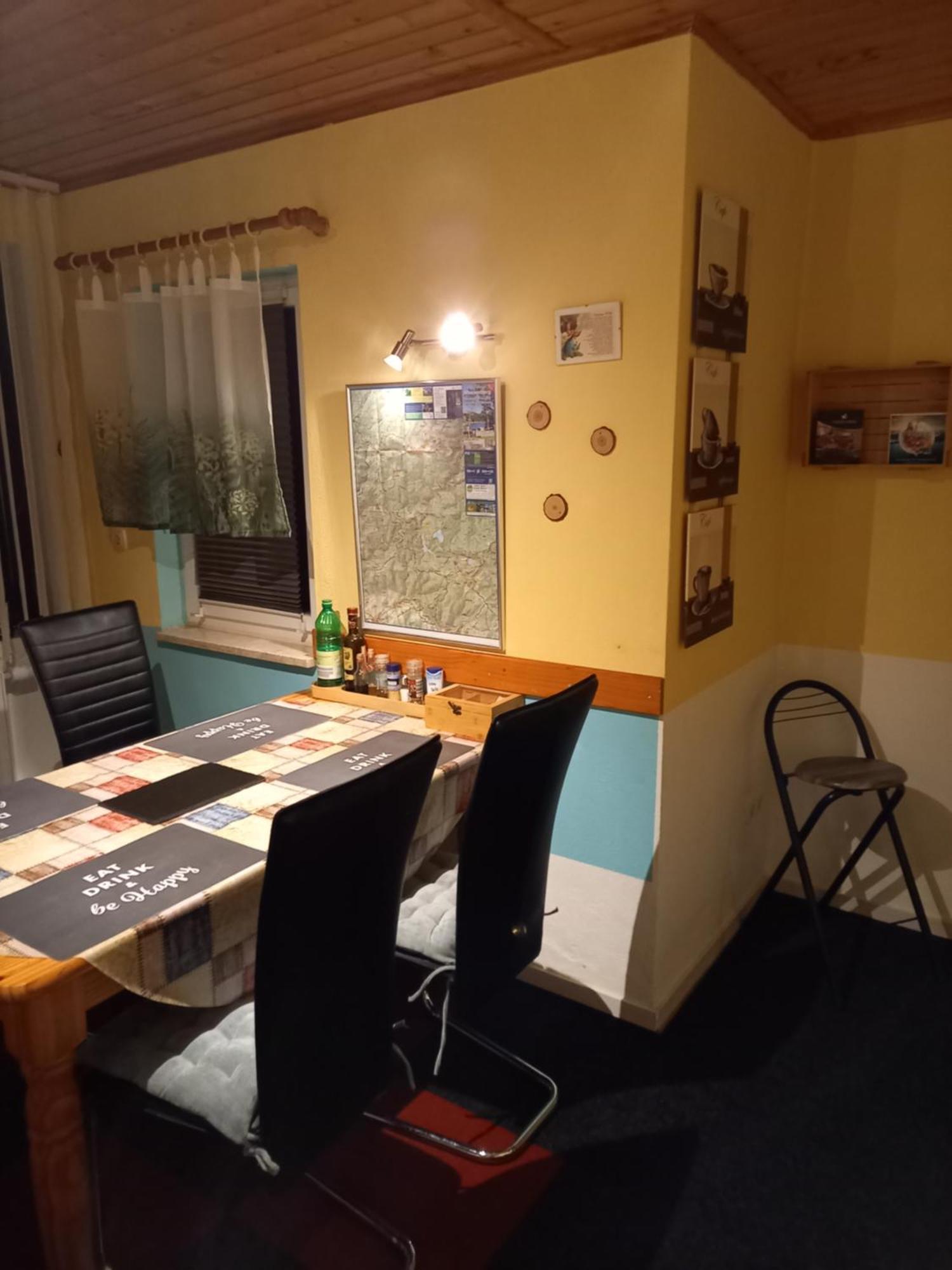 Monteur- Und Ferienwohnung Waldrauschen Fehrenbach المظهر الخارجي الصورة