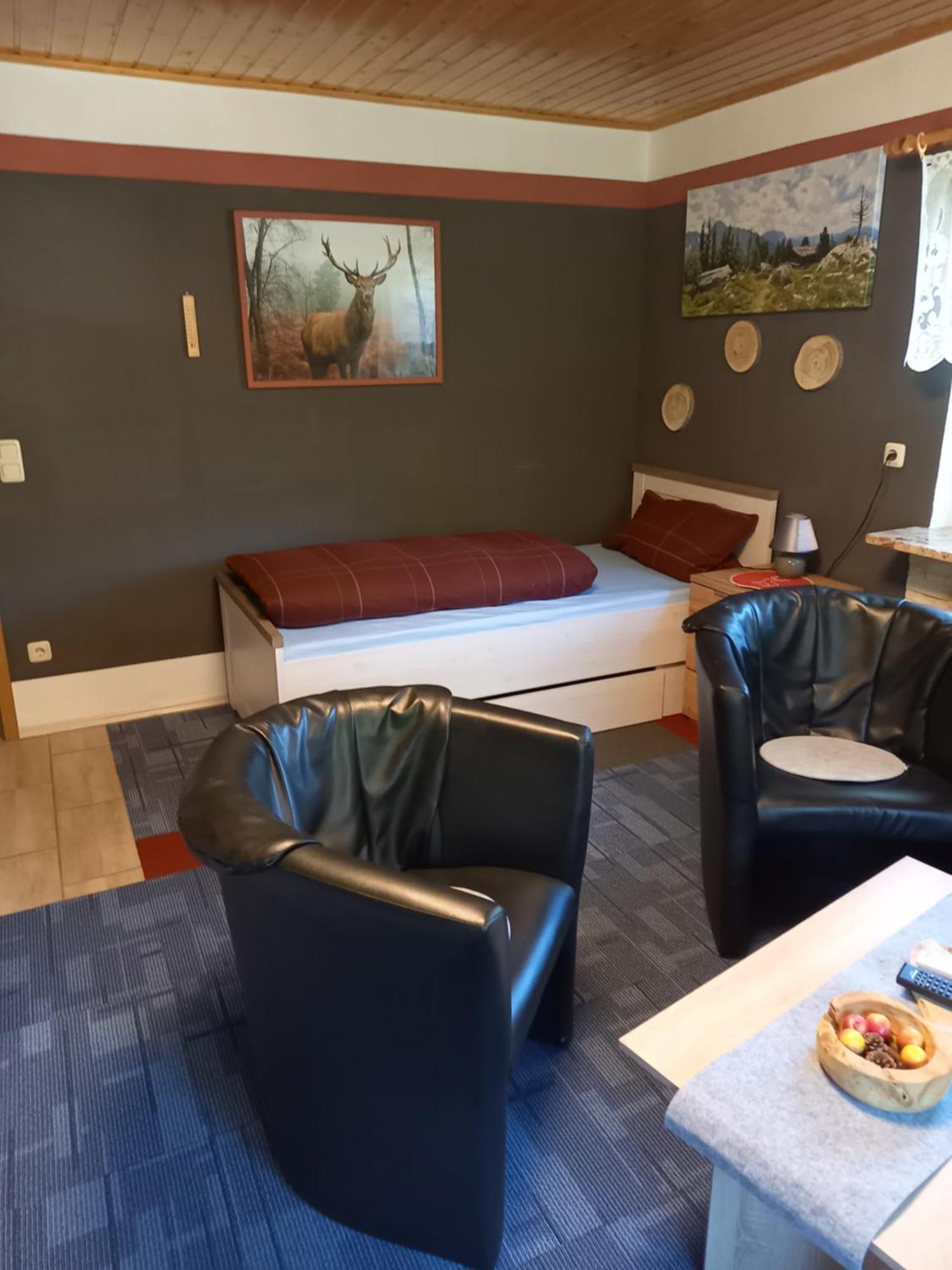 Monteur- Und Ferienwohnung Waldrauschen Fehrenbach المظهر الخارجي الصورة