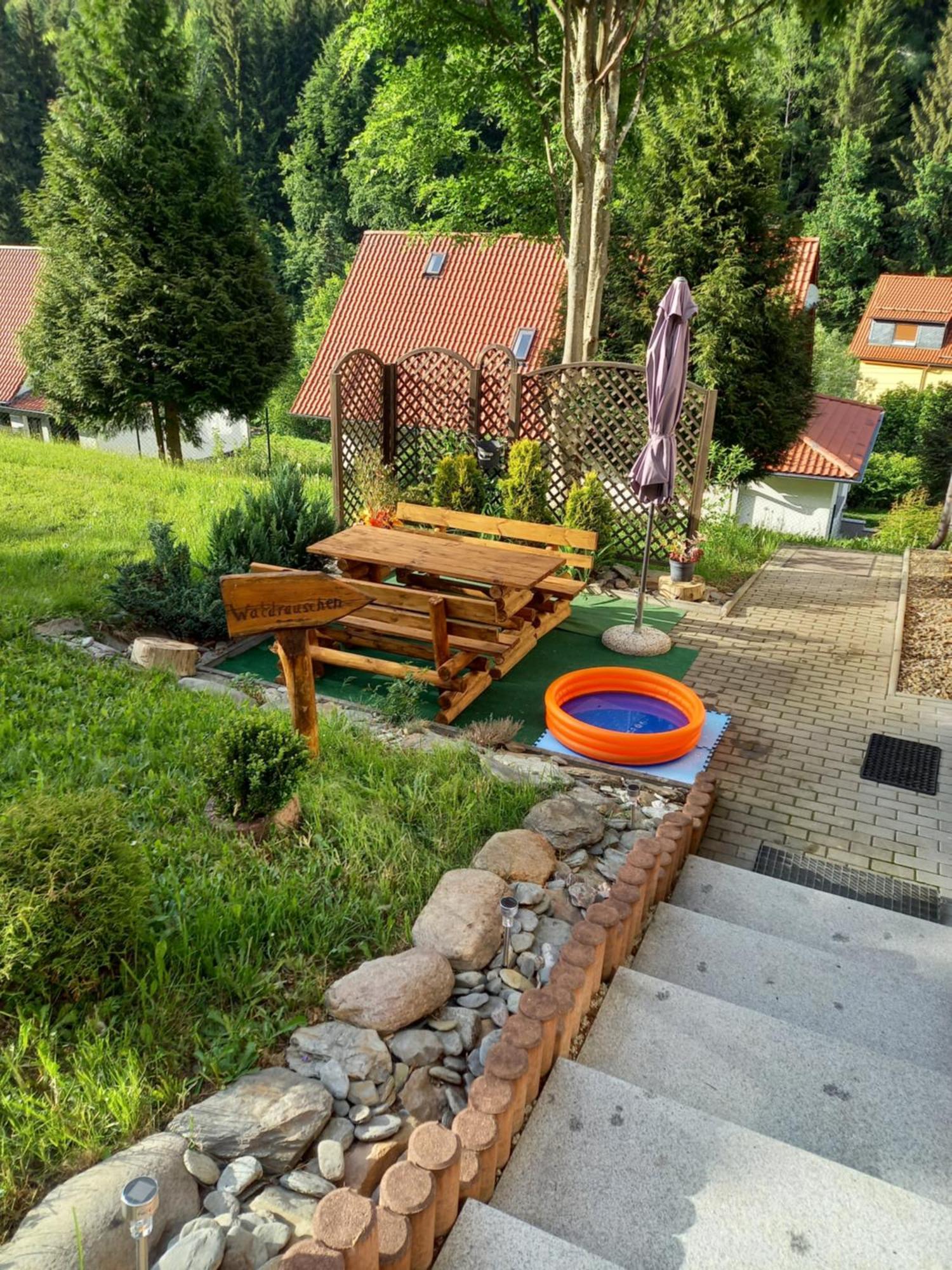 Monteur- Und Ferienwohnung Waldrauschen Fehrenbach الغرفة الصورة